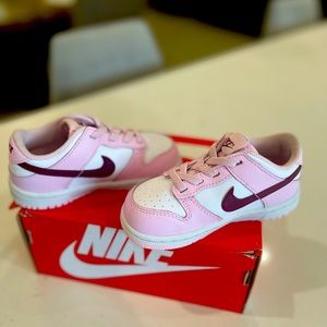 Nike toddler size 8, brand new